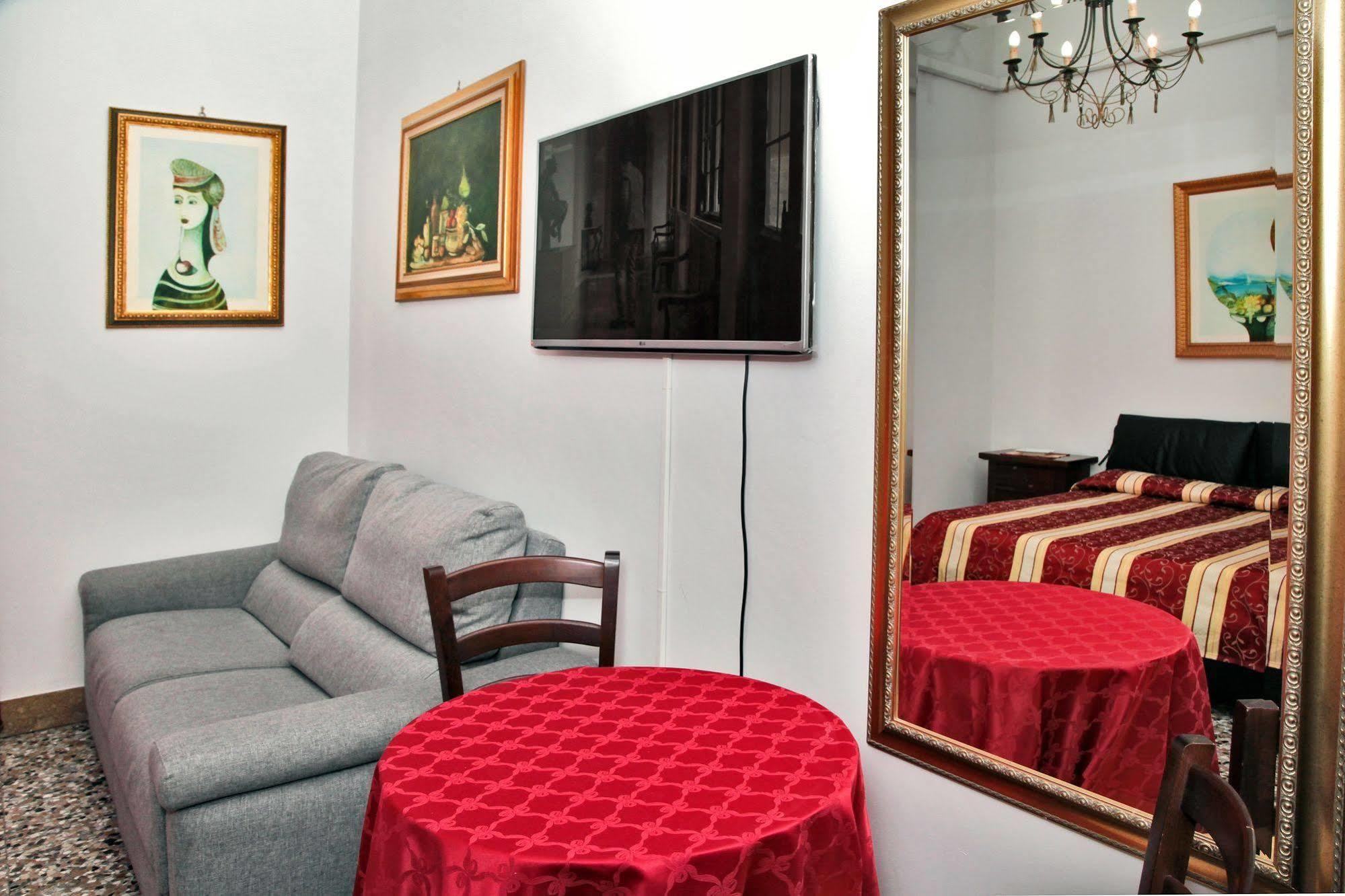 Crispi Rooms Катания Экстерьер фото