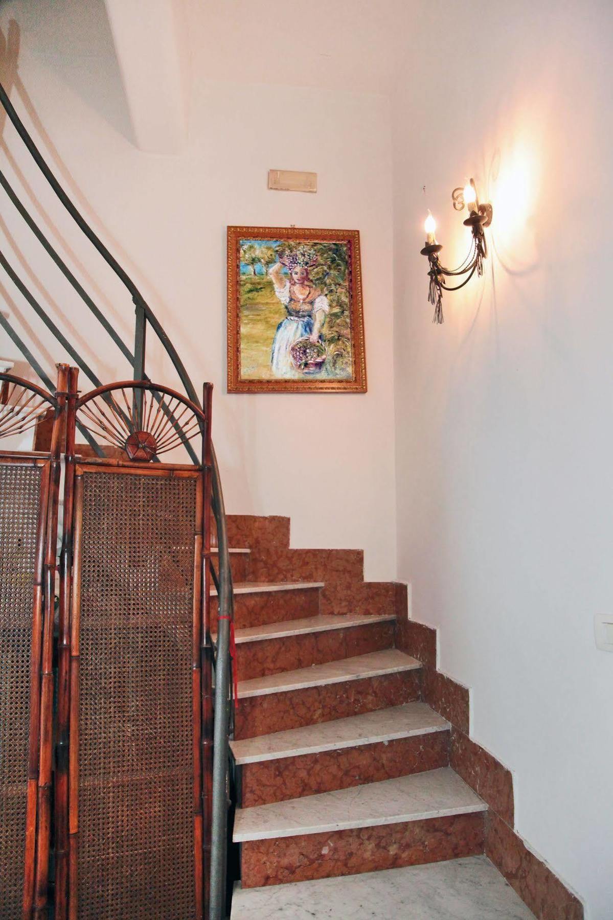 Crispi Rooms Катания Экстерьер фото