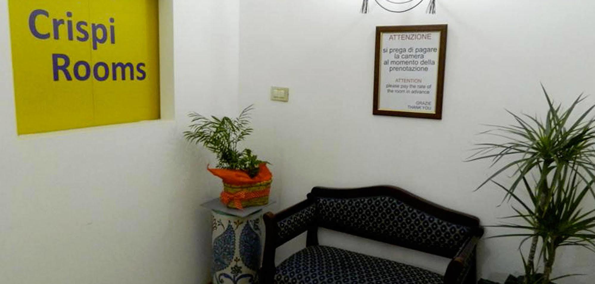 Crispi Rooms Катания Экстерьер фото